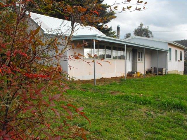 106 Yellowin Road BATLOW 2