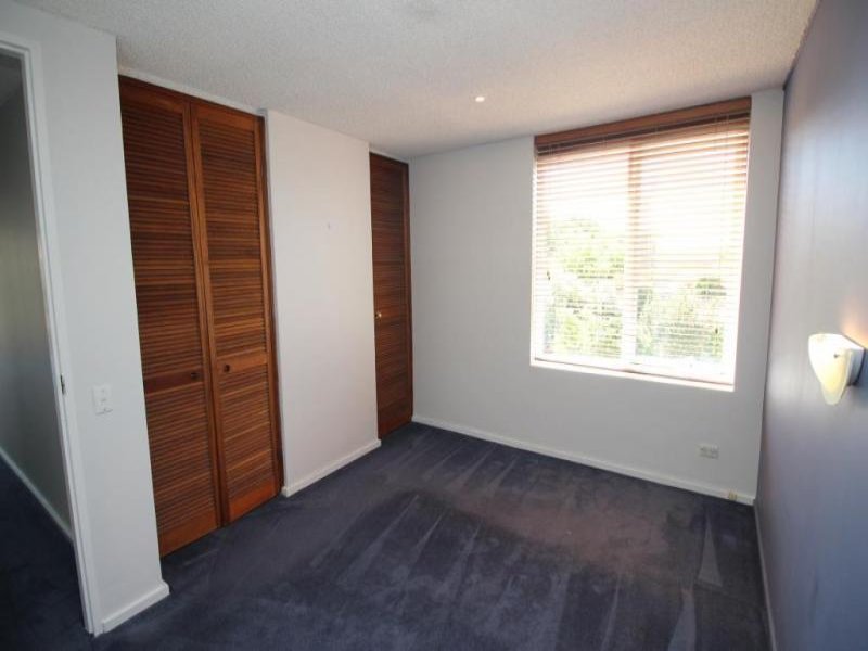 Gallery: 10/60 Beach Road