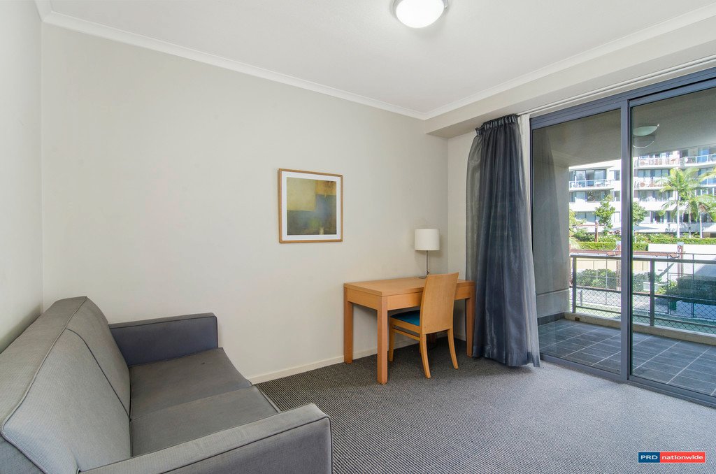 1060/1 Ocean Street BURLEIGH HEADS 3