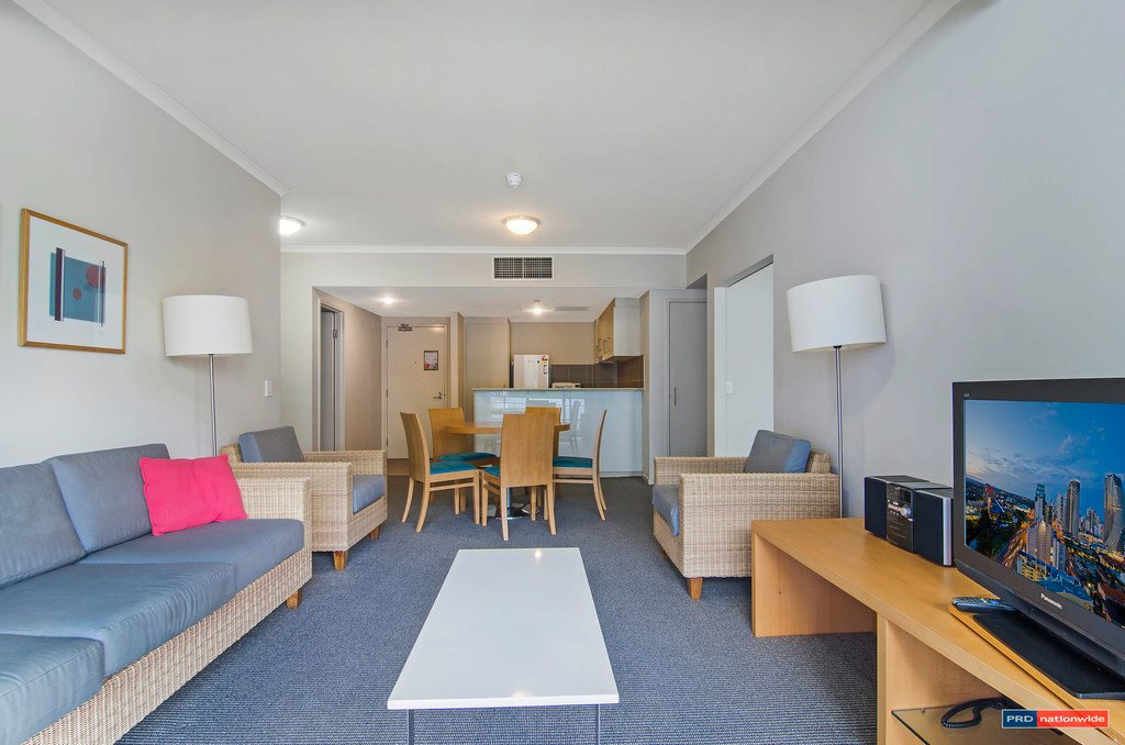 1060/1 Ocean Street BURLEIGH HEADS 6