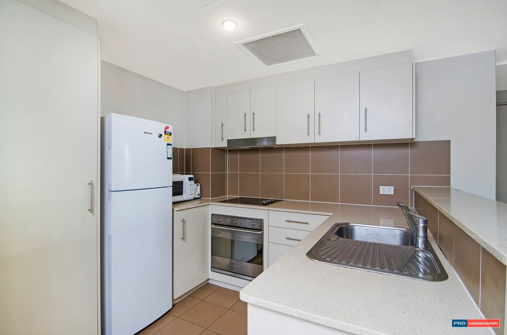 1060/1 Ocean Street BURLEIGH HEADS 7