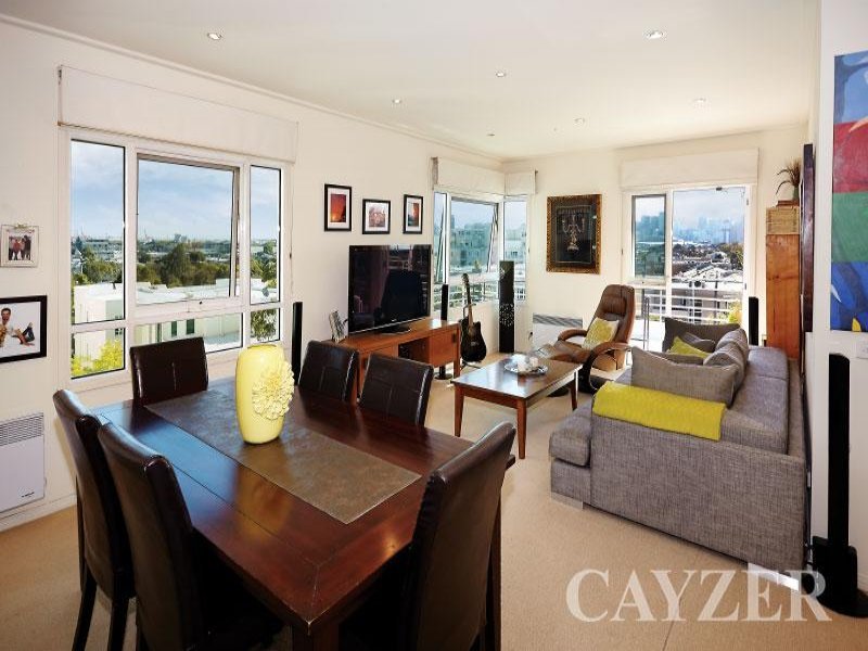 Gallery: 106/1 Graham Street