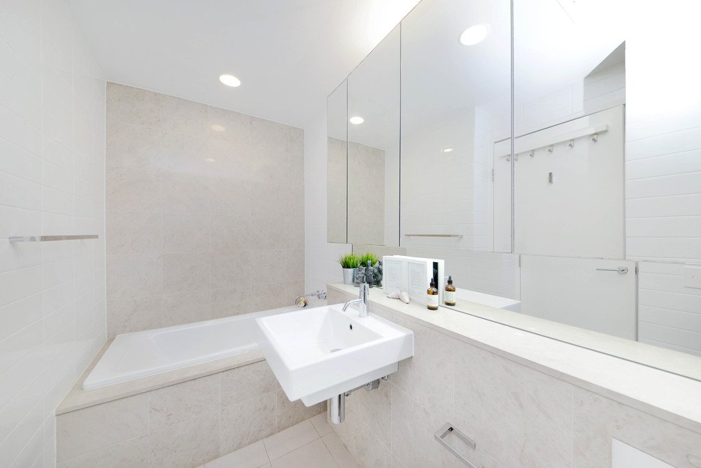 106/1 Pavilion Drive LITTLE BAY 14