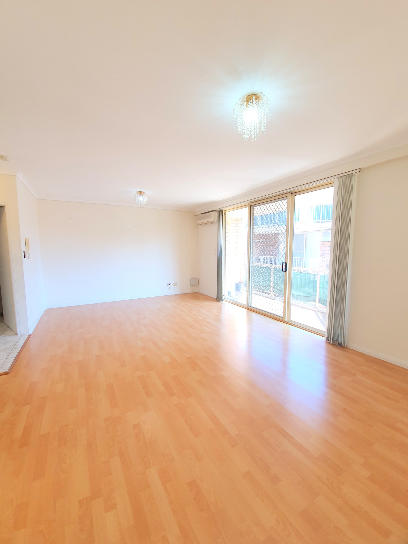 106/1 Riverpark Drive LIVERPOOL 2