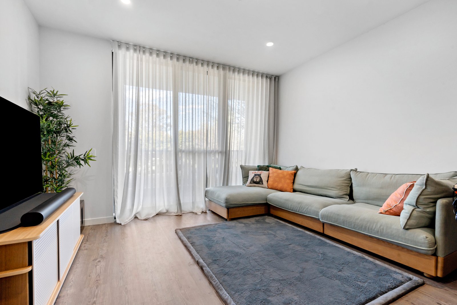 106/10 Aviators Way PENRITH 2