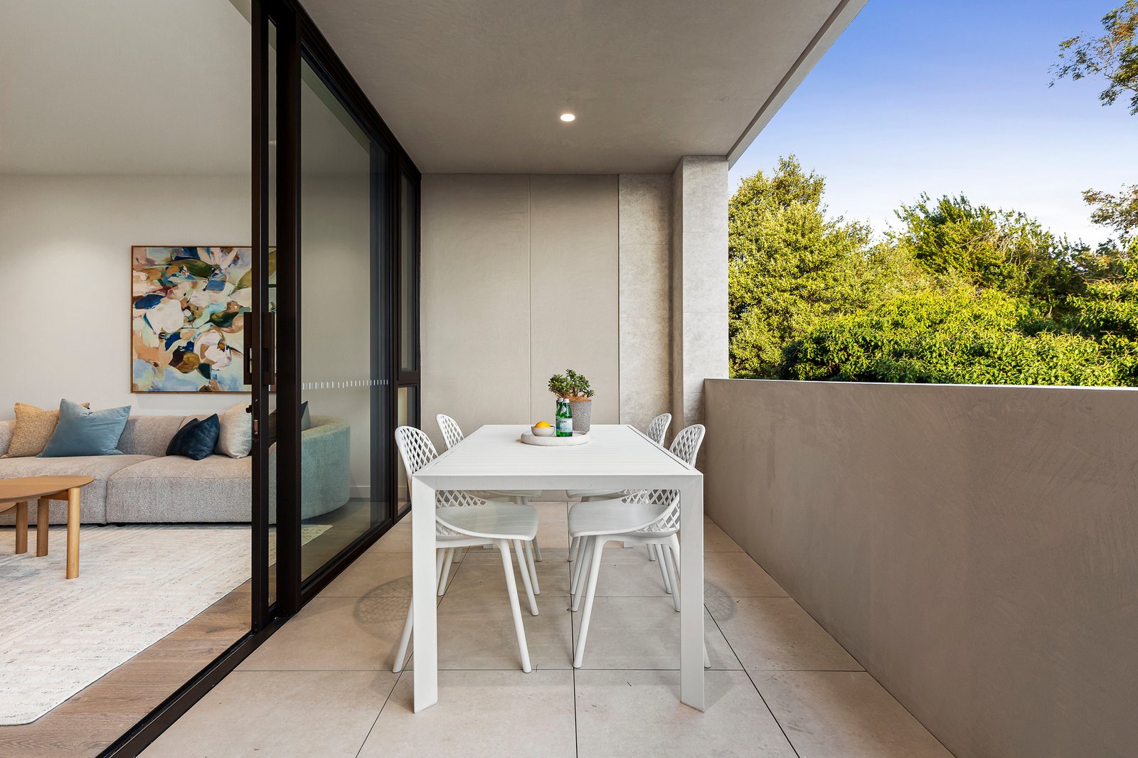 Gallery: 106/10 Ocean Street