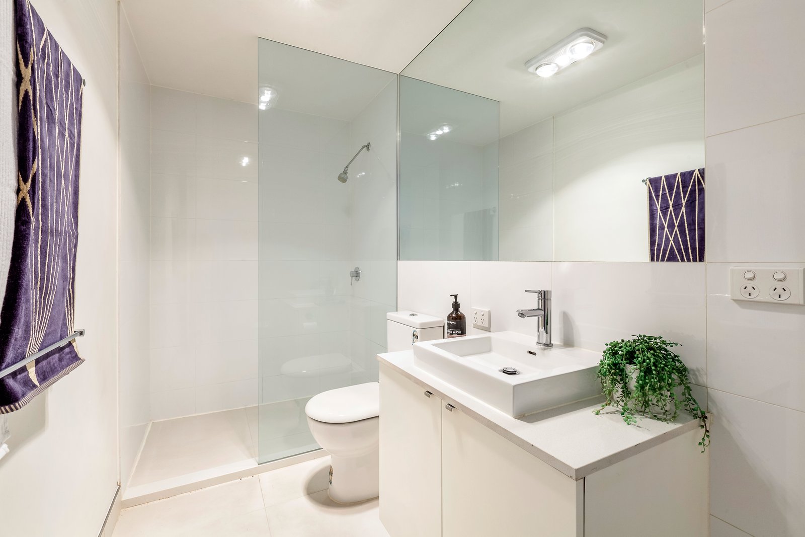 Gallery: 106/126 Chapel Street