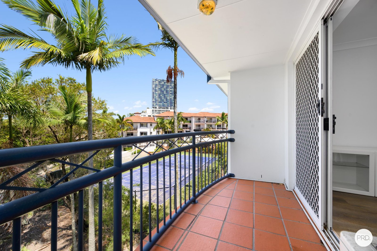 106/150 Marine Parade SOUTHPORT 3
