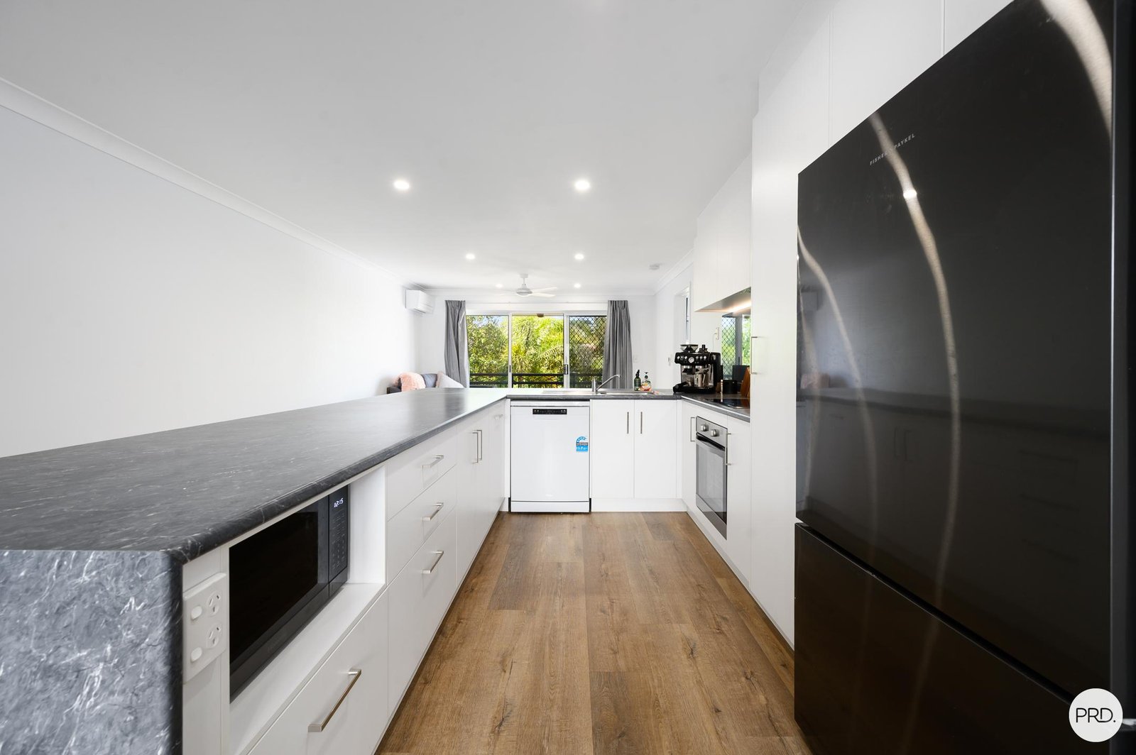 106/150 Marine Parade SOUTHPORT 11