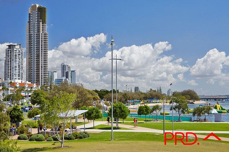 106/150 Marine Parade SOUTHPORT 13