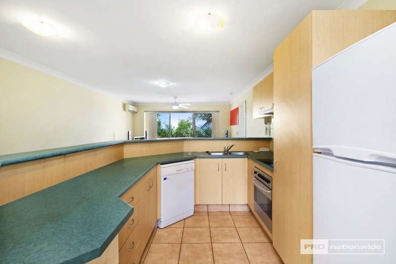 106/150 Marine Parade SOUTHPORT 5