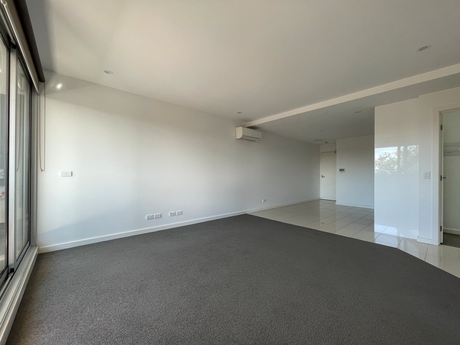 Gallery: 106/1525 Dandenong Road