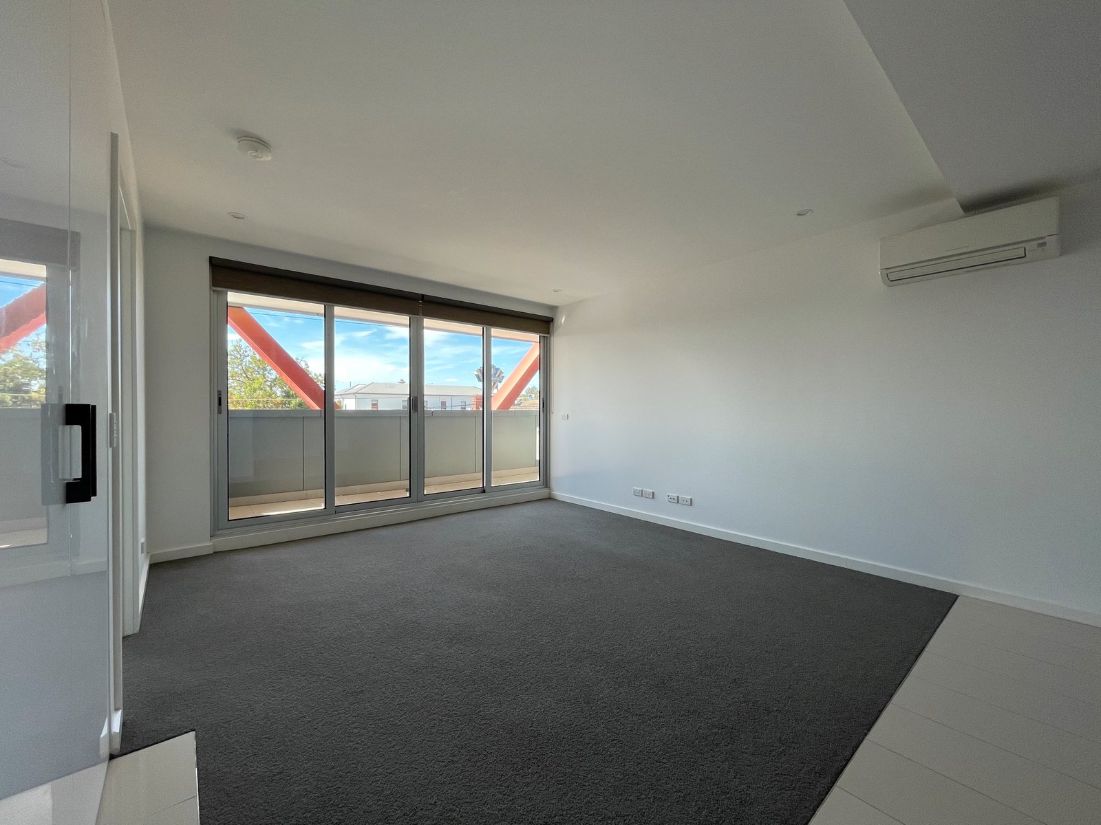 Gallery: 106/1525 Dandenong Road