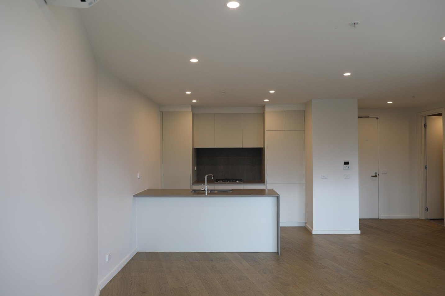 Gallery: 106/16 Woorayl Street