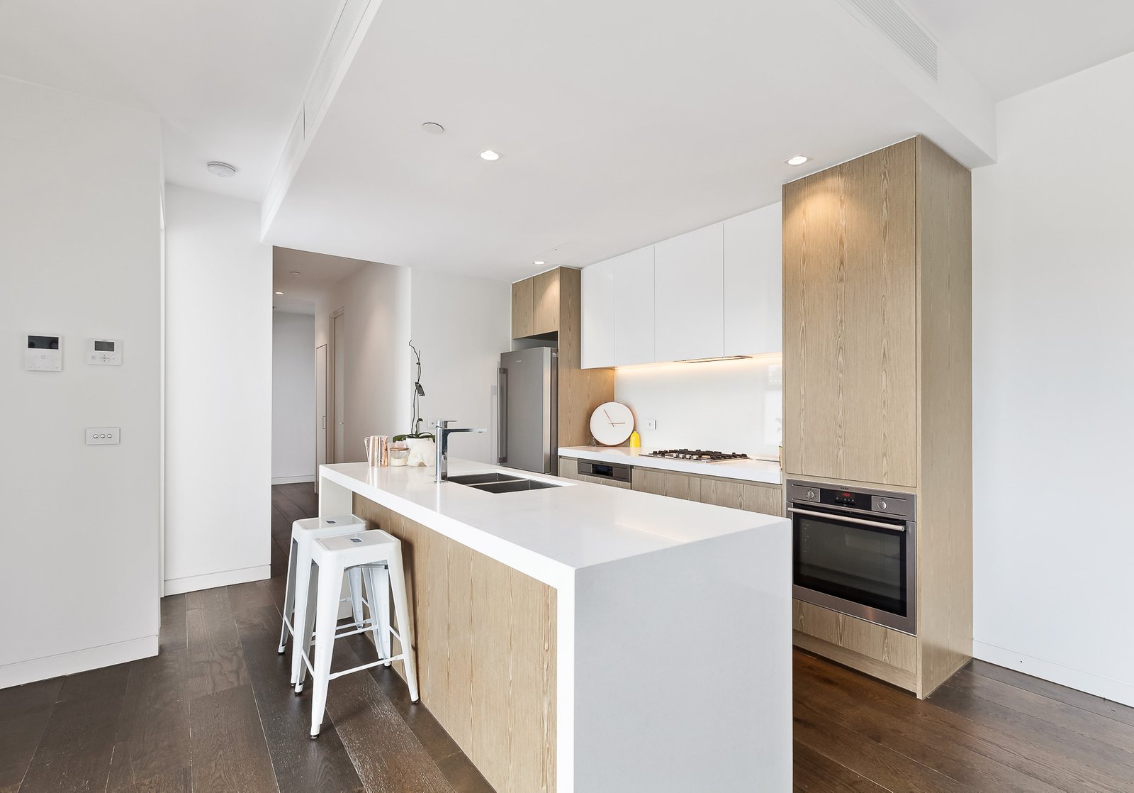 Gallery: 106/186 Bay Street