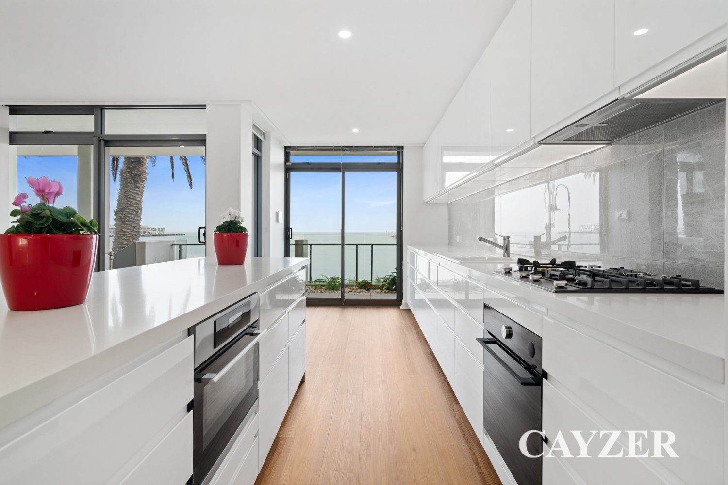 Gallery: 106/2 Pier Street