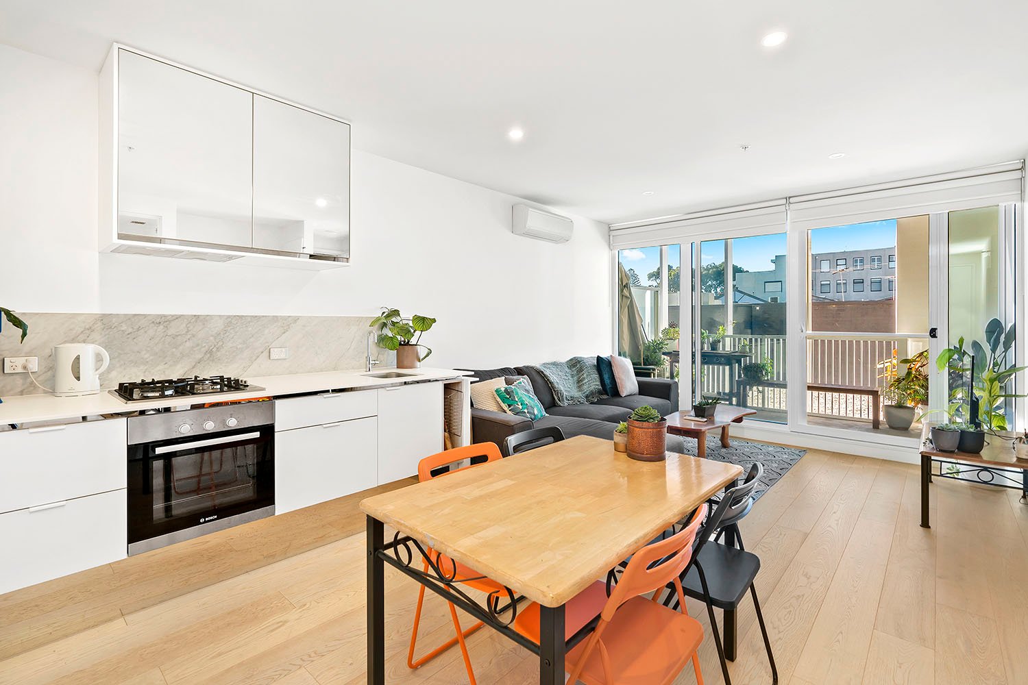 Gallery: 1.06/209 Bay Street