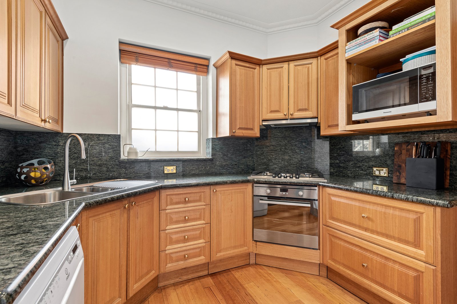 Gallery: 10/628 St Kilda Road