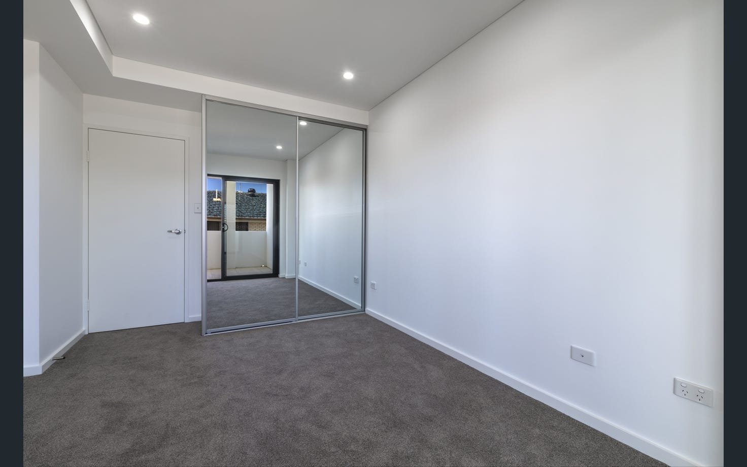 106/2A Cooks Avenue CANTERBURY 3