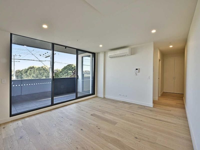 Gallery: 106/3 Langs Road