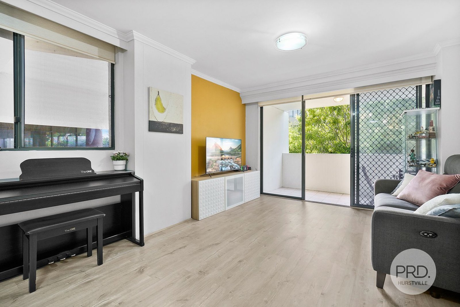 106/323 Forest Road HURSTVILLE 2