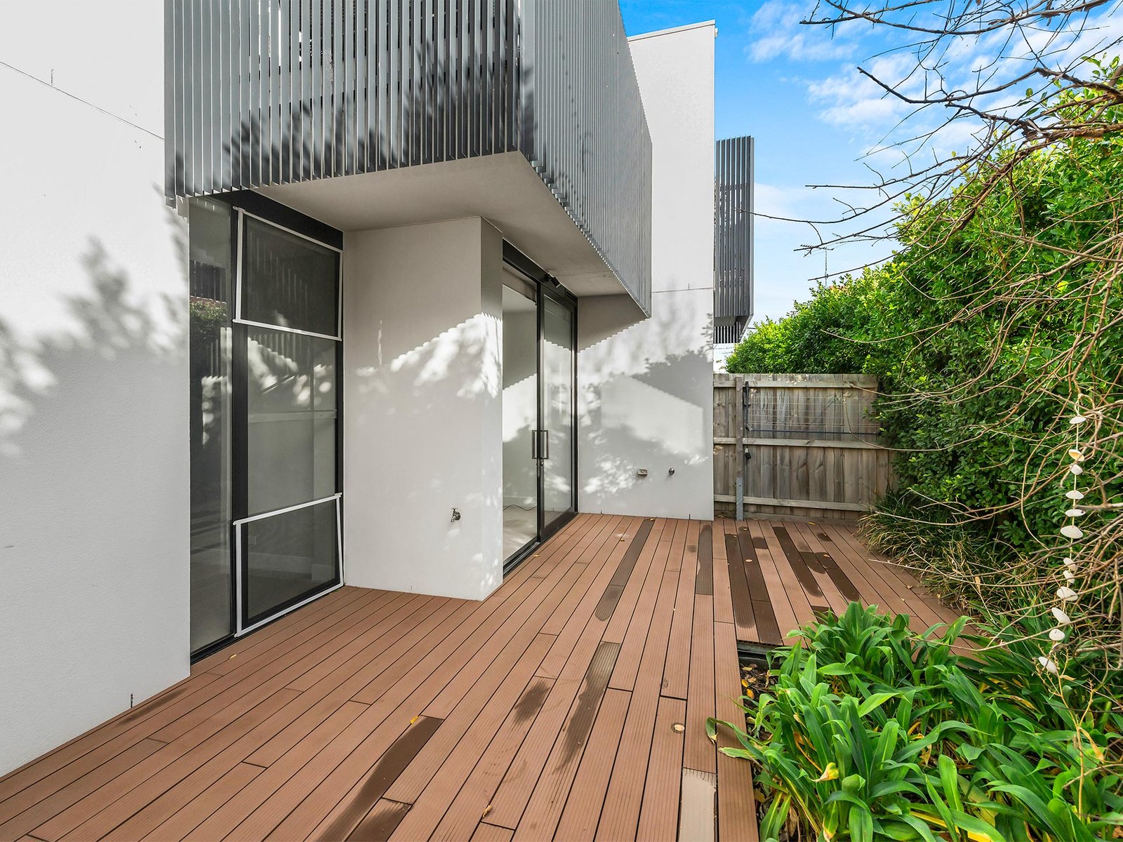 Gallery: 106/33 Crisp Street