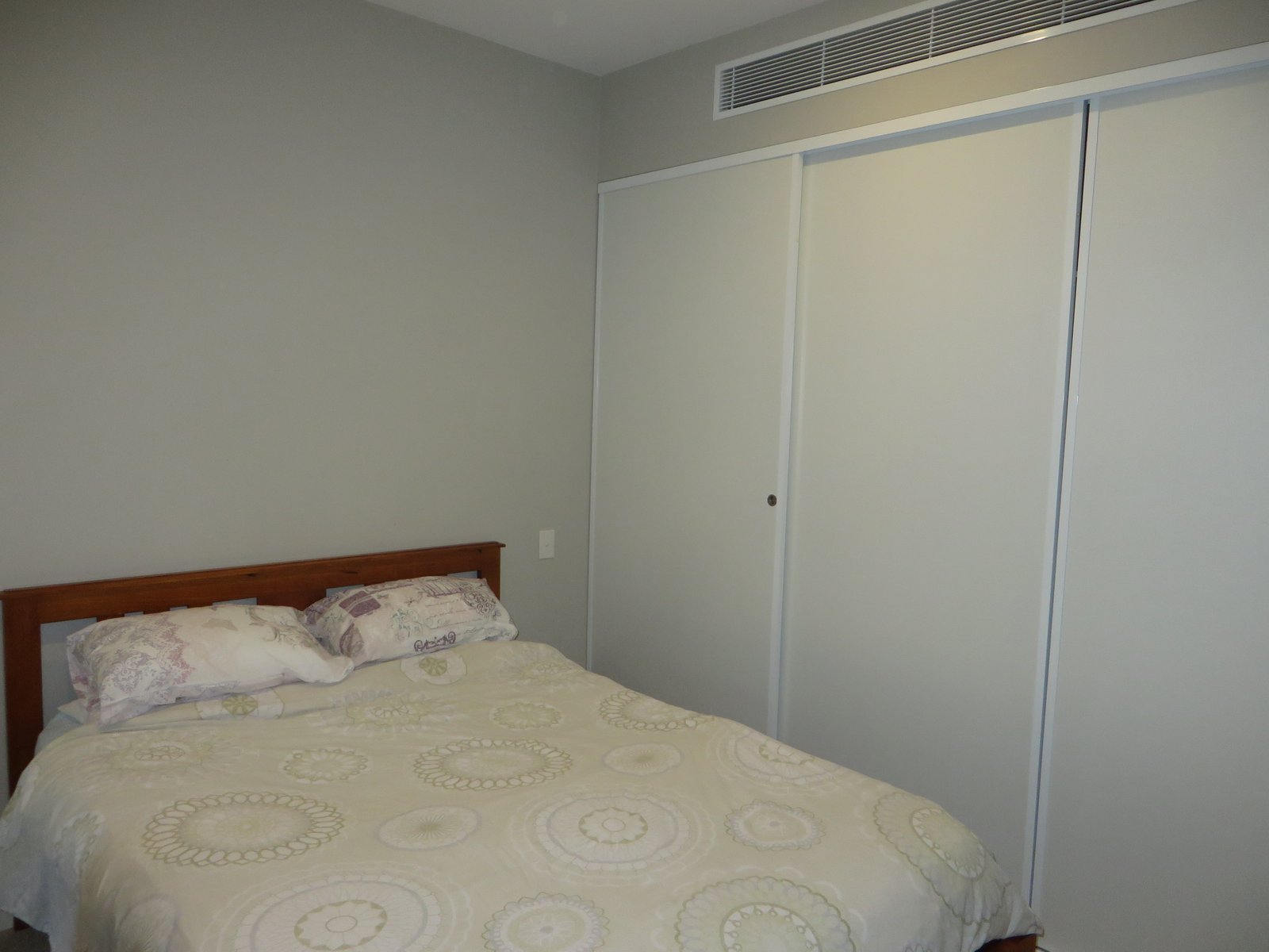 Gallery: 106/33 Crisp Street