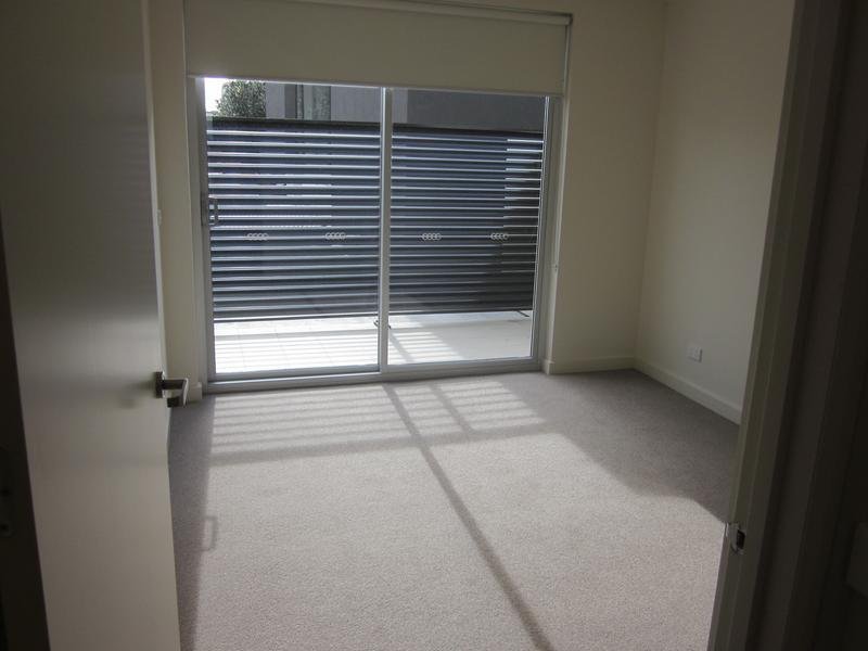 Gallery: 106/409 Bay Street