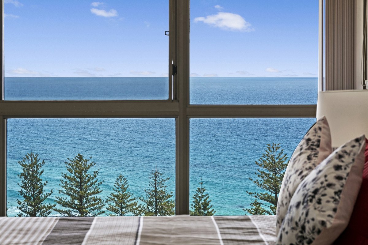 106/45 Hayle Street Burleigh Heads 12