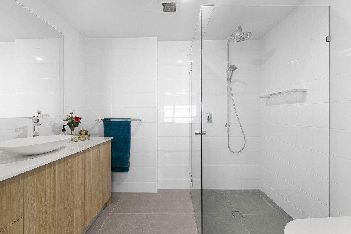 106/45 Hayle Street Burleigh Heads 13