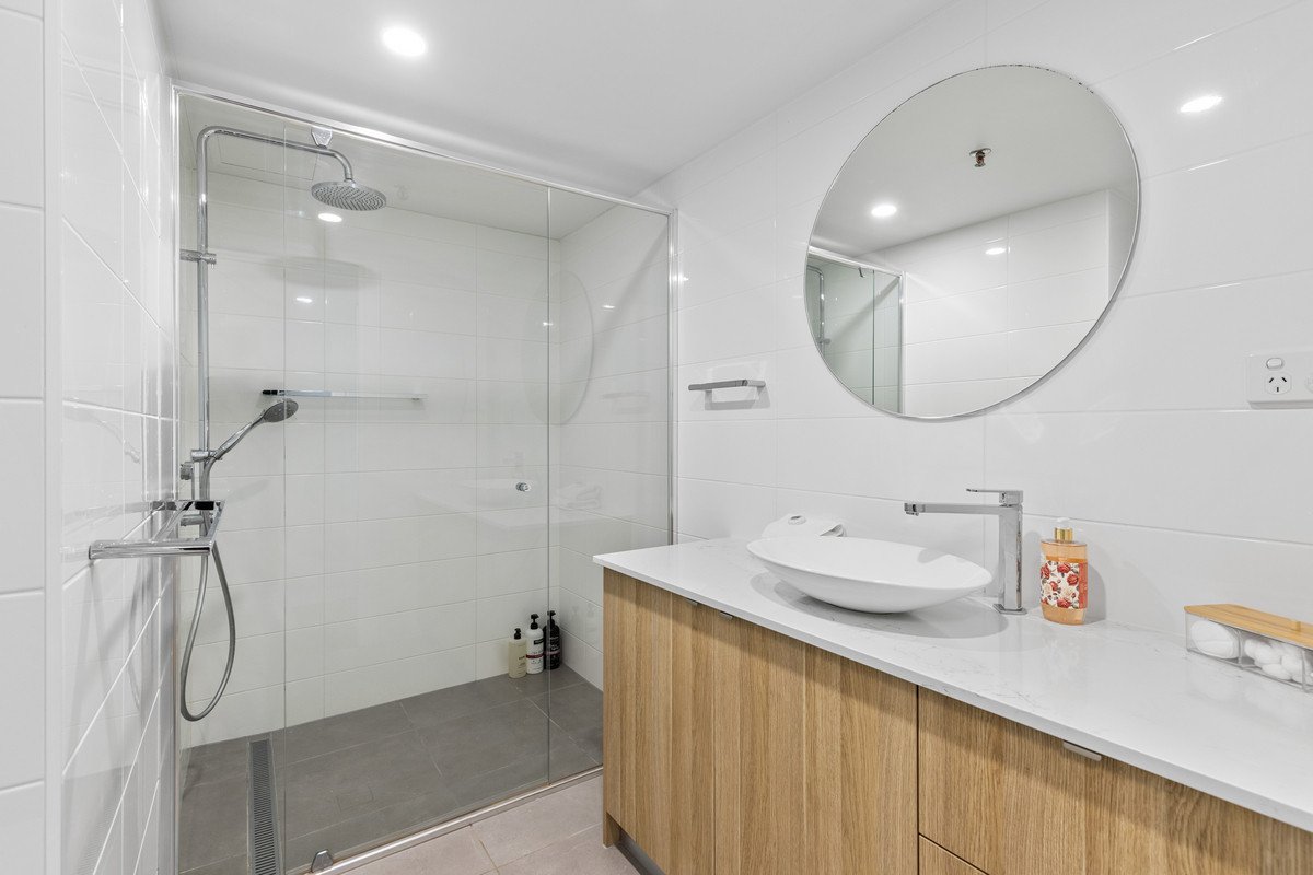 106/45 Hayle Street Burleigh Heads 14