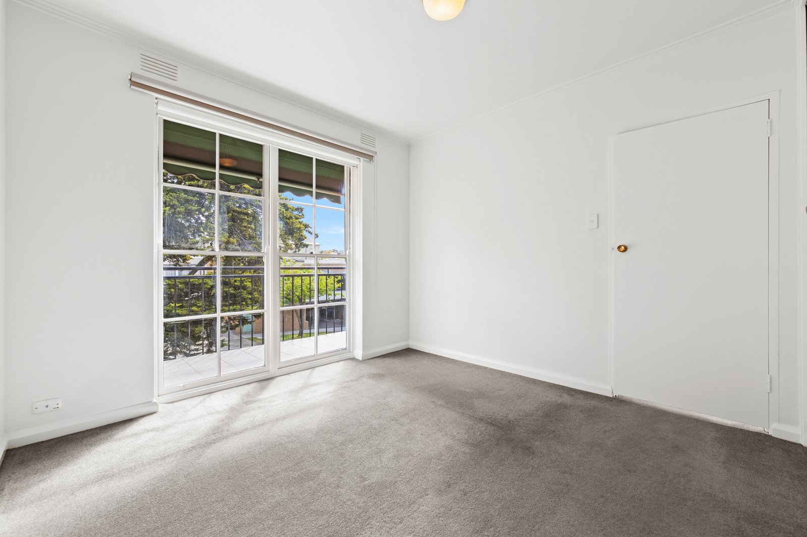 Real Estate and Property in 10/647 Toorak Rd , Toorak, VIC