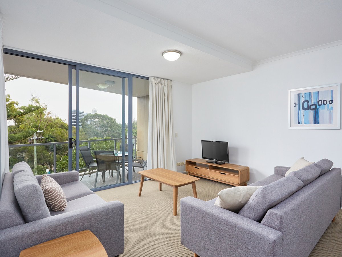 1065/1 Ocean Street BURLEIGH HEADS 5