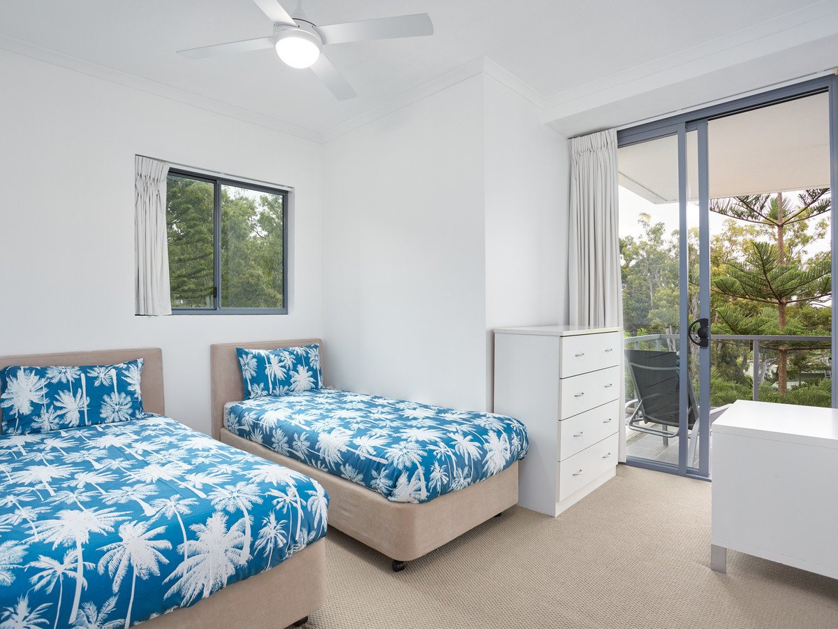 1065/1 Ocean Street BURLEIGH HEADS 8