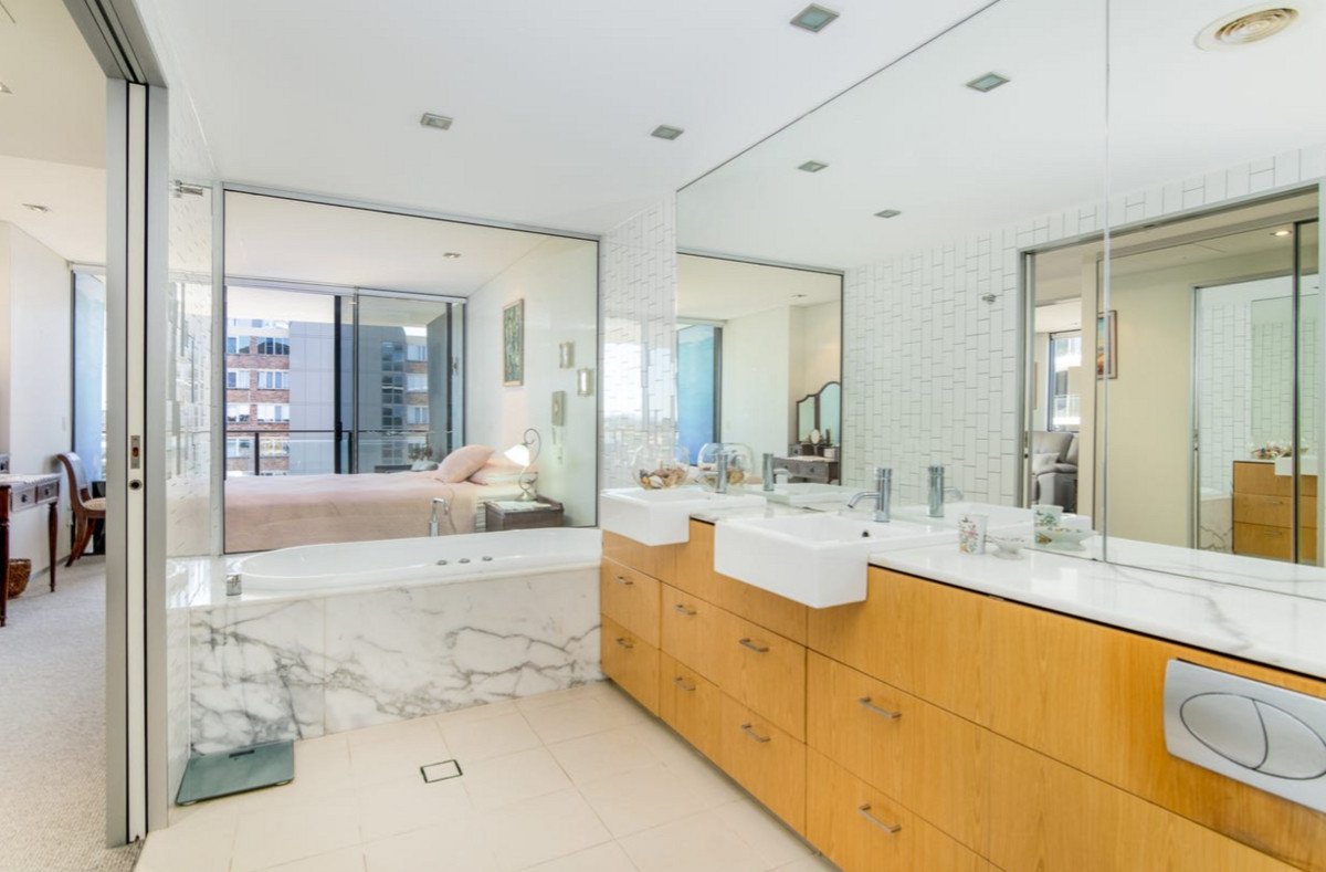 1065/2-14 The Esplanade Burleigh Heads 7