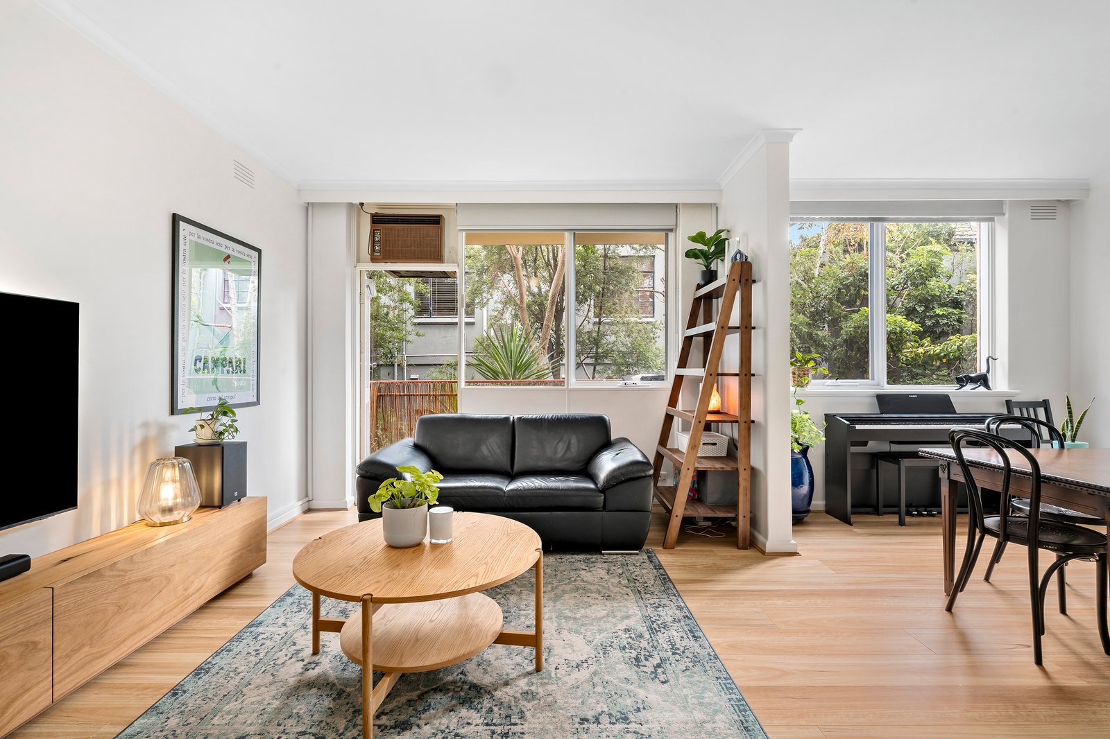 Gallery: 10/66 Westbury Street