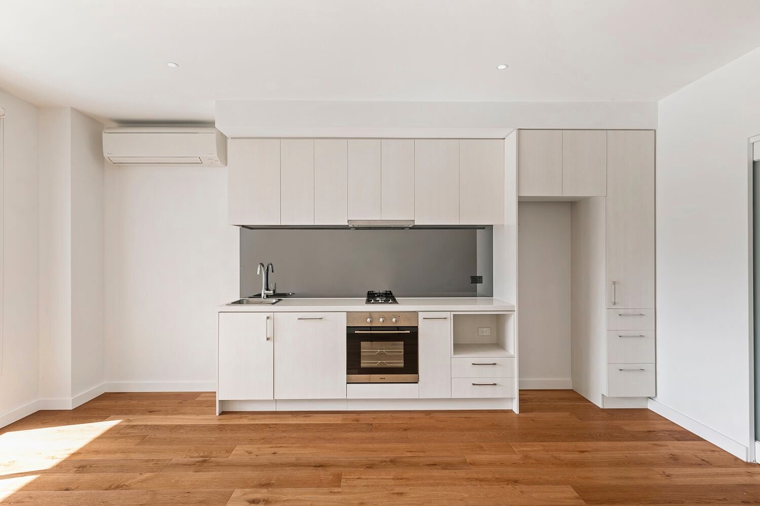 Gallery: 106/61 Lees Street