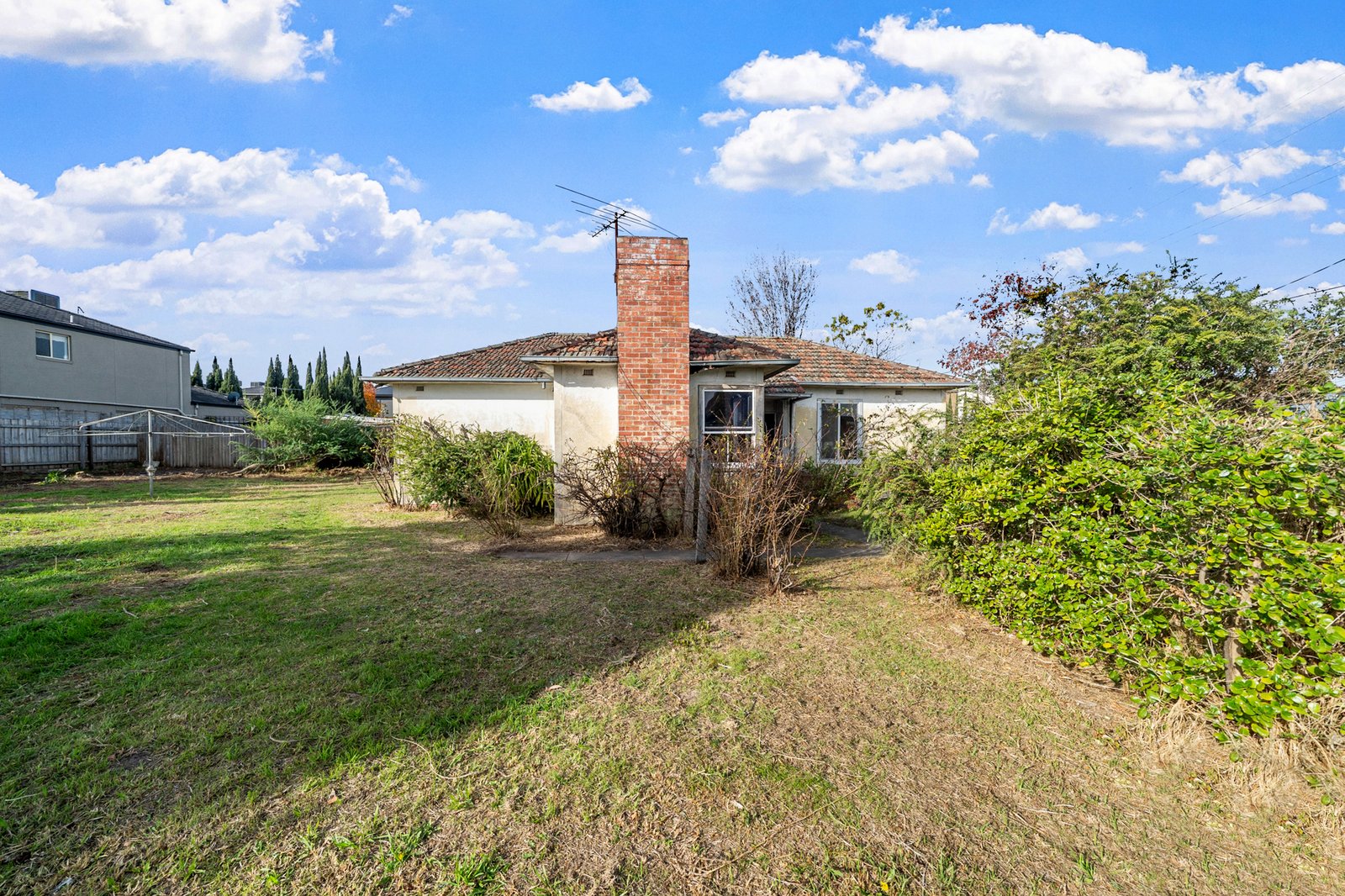 Gallery: 1067 North Road