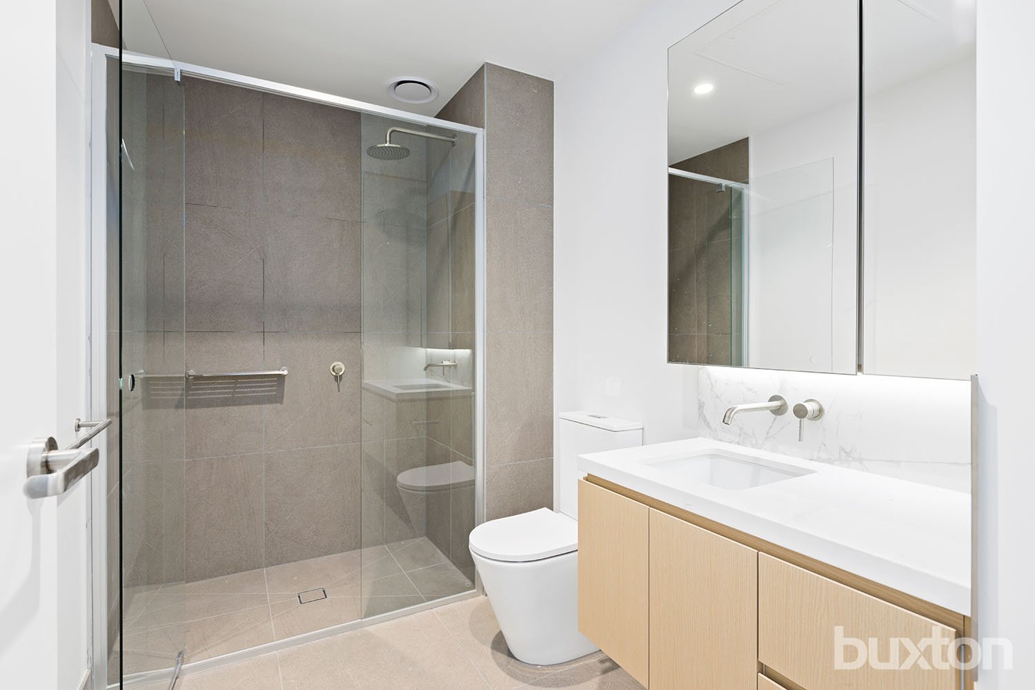 Gallery: 106/8 Bottlebrush Walk