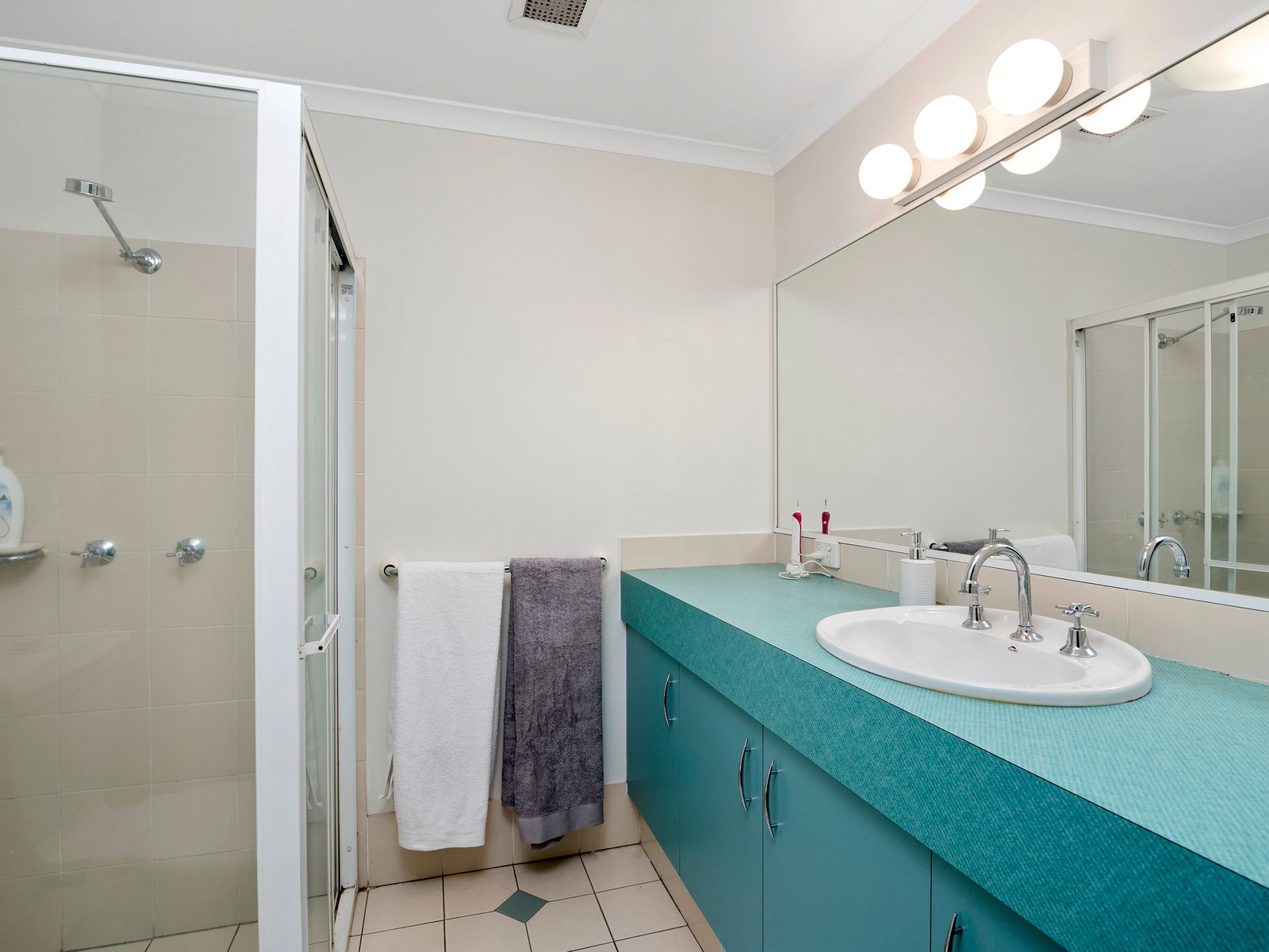 106/955 Gold Coast Highway PALM BEACH 7