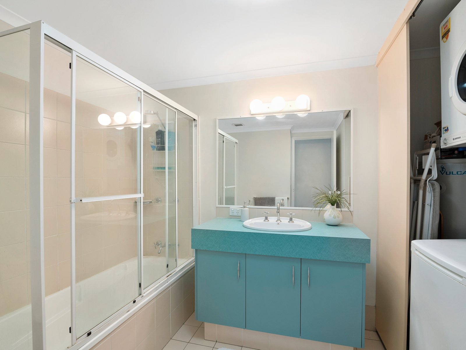 106/955 Gold Coast Highway PALM BEACH 9