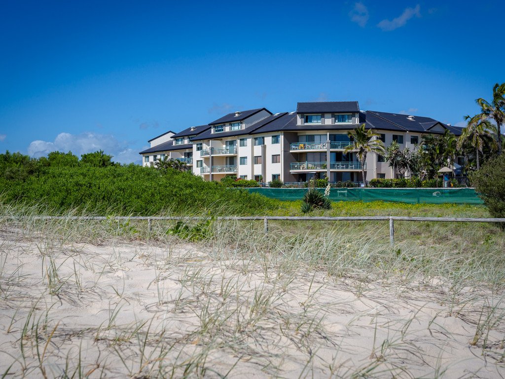 106/955 Gold Coast Highway PALM BEACH 14