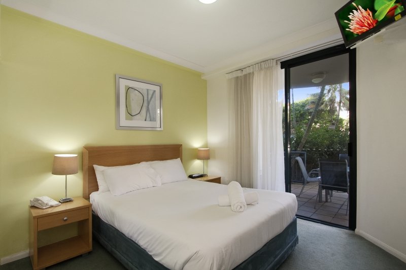 107-109/99 Griffith Street COOLANGATTA 3