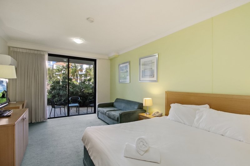 107-109/99 Griffith Street COOLANGATTA 8