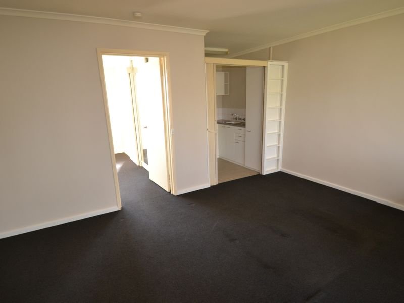 Gallery: 10/7 Anderson Court