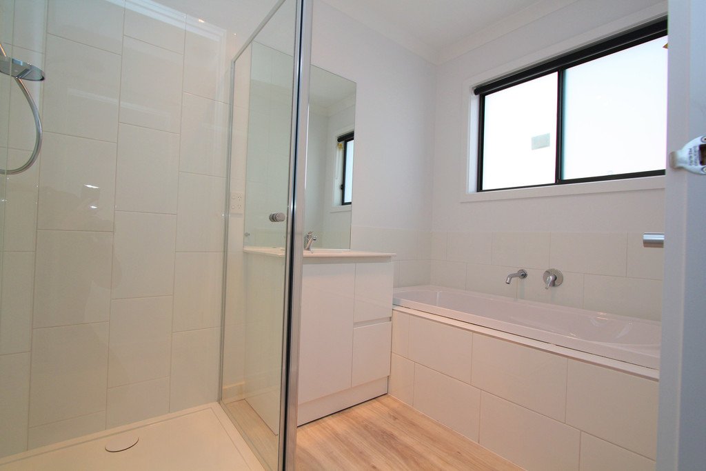107 Ascot Gardens Drive DELACOMBE 9