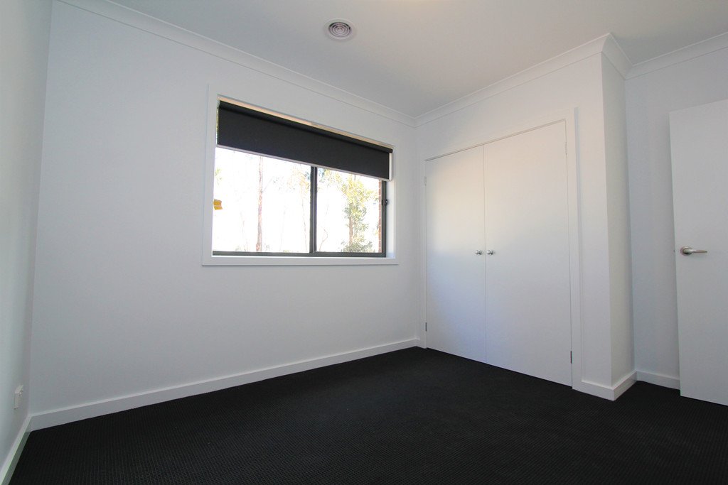 107 Ascot Gardens Drive DELACOMBE 10
