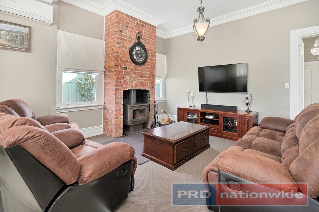 107 Beverin Street SEBASTOPOL 7