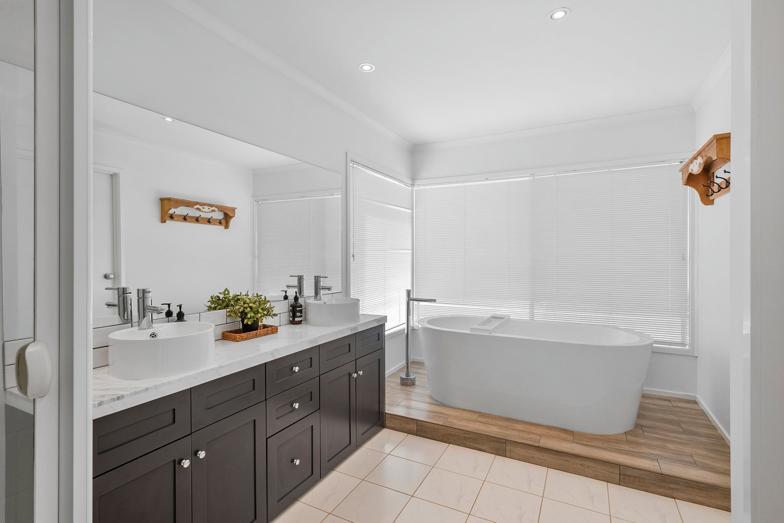 Real Estate and Property in 107 Clarkes Lane, Woodend, VIC