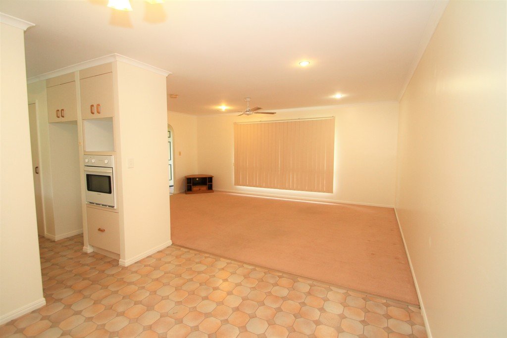 107 Colyton Street TORQUAY 6